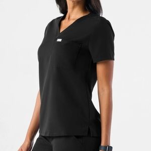 Figs Black Scrub Set